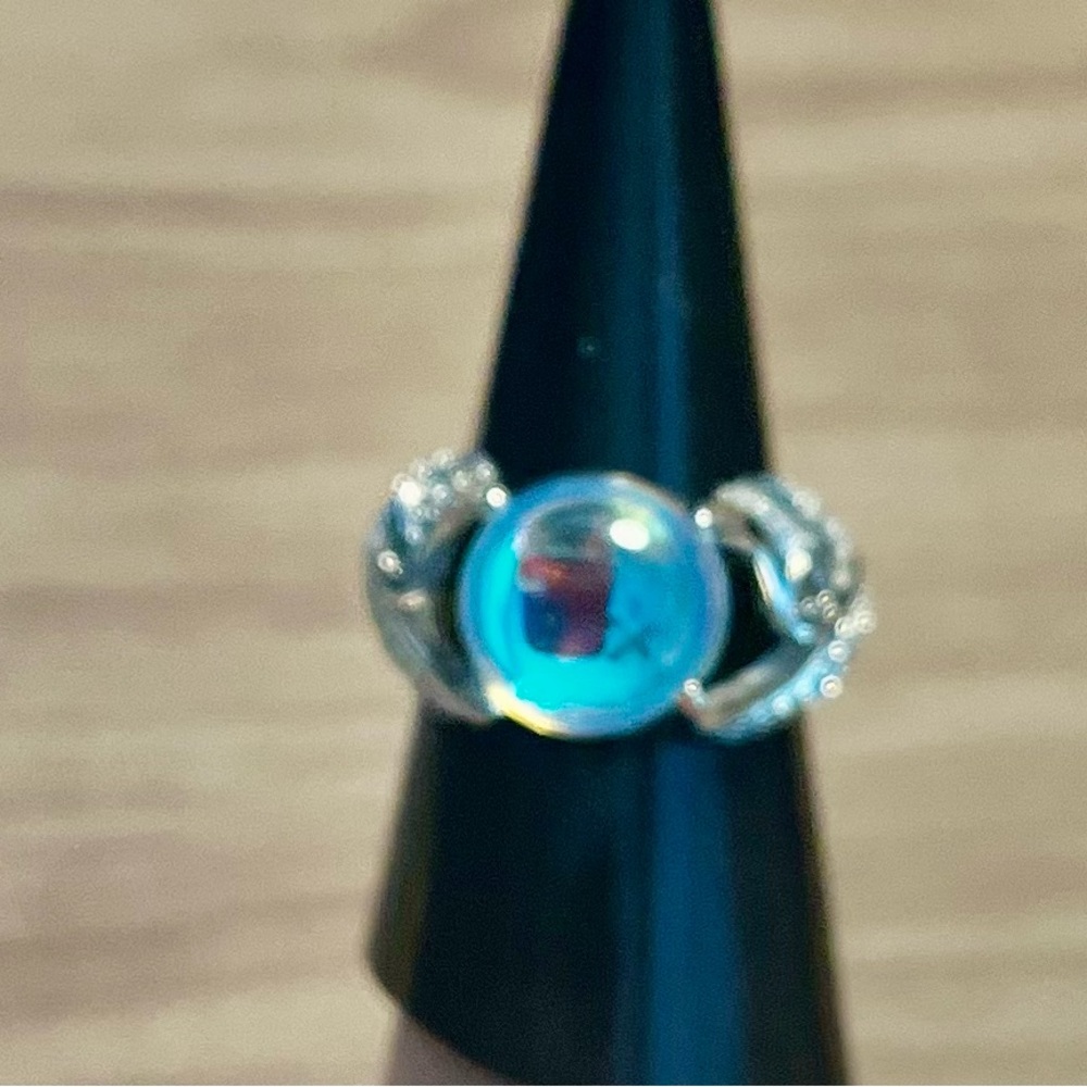 Elegant Silver and Blue Women's Ring